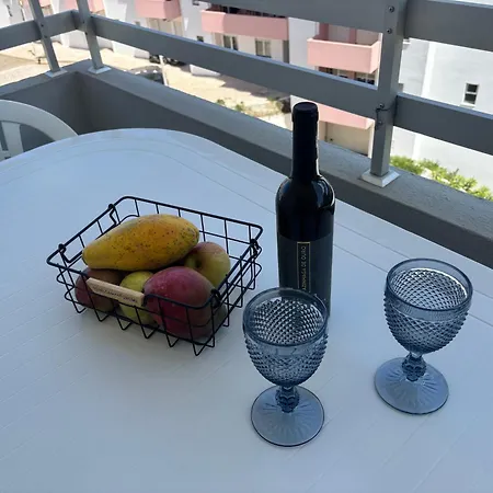 Areia E Mar 公寓 *